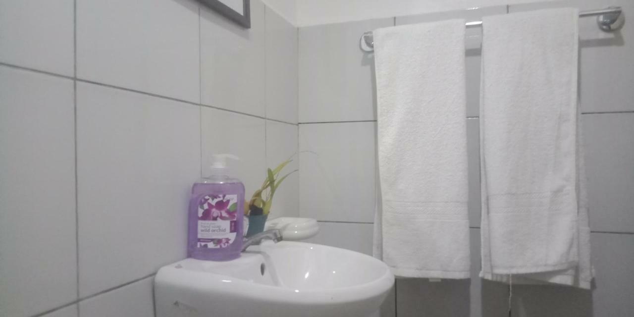 Vincent Lloyd'S Guestroom San Vicente  Esterno foto